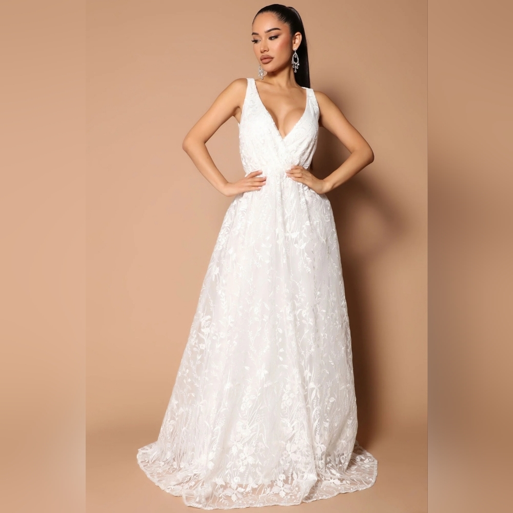 Brand new A-line lace wedding dress